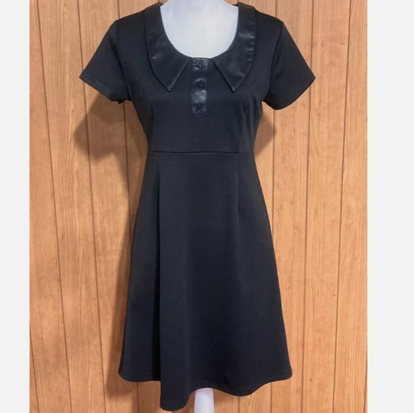 Sourpuss vinyl collar black dress.  New . Size s - Picture 3 of 7